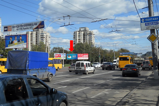 Фото рекламной плоскости по адресу Харьковская ул. / Лушпы пр., из центра