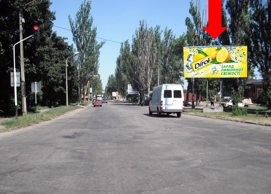 Фото рекламной плоскости по адресу Ленина ул., возле автовокзала, на светофоре