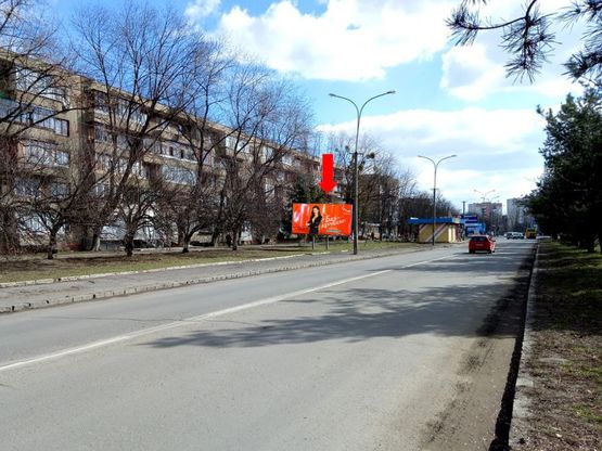 Фото рекламной плоскости по адресу Грушевского ул., возле отделения "Автолюкс", рядом с остановкой "магазин Океан"
