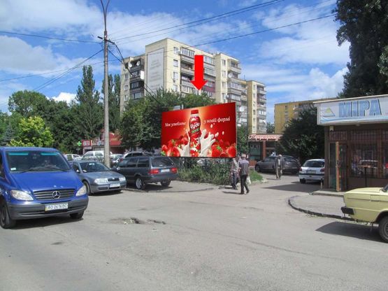 Фото рекламной плоскости по адресу Джамбула ул., 78 / ул. Бородина, возле рынка