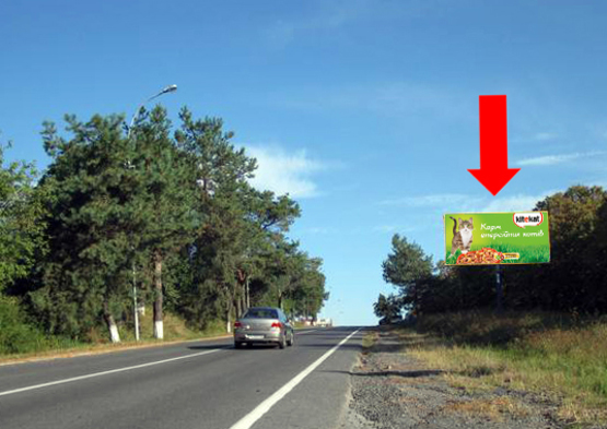 Фото рекламной плоскости по адресу Контрольно-пропускной пункт "Ужгород", выезд из города в сторону Словакии