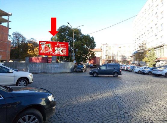 Фото рекламной плоскости по адресу Гойды ул. / ул. Ломоносова, центр, возле отделения "Закарпатнафтогаз"