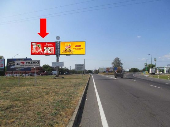 Фото рекламной плоскости по адресу Въезд в город Ужгород, со стороны Мукачево, разделитель, левый