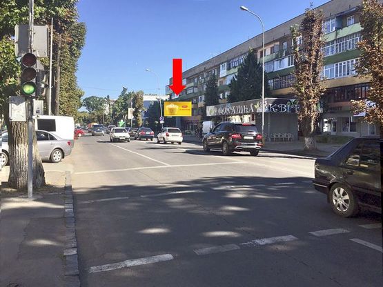 Фото рекламной плоскости по адресу Толстого Л. ул, в сторону пл. Петефи