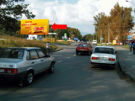 Фото рекламной плоскости по адресу Тимирязева ул. / ул. Бродлаковича, возле кардиоцентра, из центра