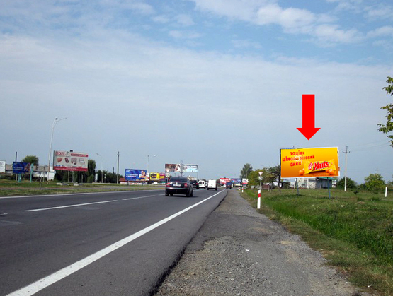 Фото рекламной плоскости по адресу Гагарина ул., въезд в город со стороны Мукачева