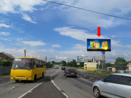Фото рекламной плоскости по адресу вьезд в город Ужгород, со стороны Чопа, разделитель