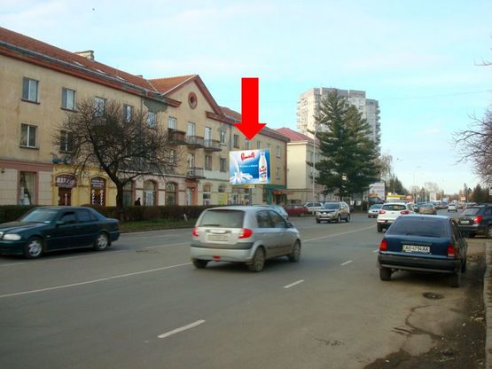 Фото рекламной плоскости по адресу Свободы пр., возле магазина "Фокстрот"