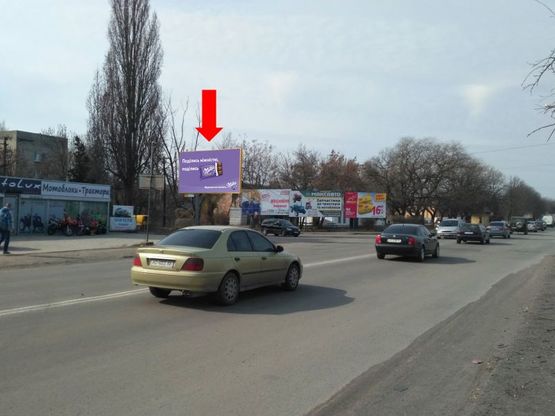 Фото рекламной плоскости по адресу Гагарина ул., 42 / ул. Мартина, супермаркет "Барва", в центр