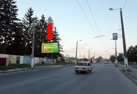 Фото рекламної площини за адресою Покровская ул. (бывш. ул. Щорса) ул., 112, возле АЗС "Народна"