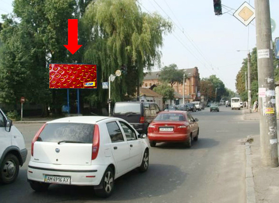 Фото рекламной плоскости по адресу Грушевского ул. (бывш. ул. Котовского) / ул. Хлебная, 31, в центр