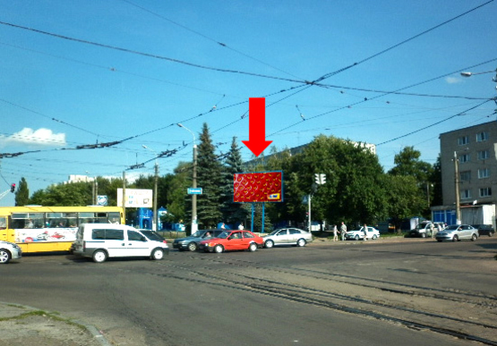 Фото рекламной плоскости по адресу Витрука ул., 13 / ул. Королева, ТЦ "Молодежный", супермаркет "Квартал"