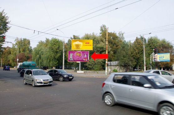 Фото рекламной плоскости по адресу Грушевского ул. (бывш. ул. Котовского) / ул. Восточная, возле ТРЦ "Глобал", супермаркетов Комфи, Фокстрот, Караван, нижний