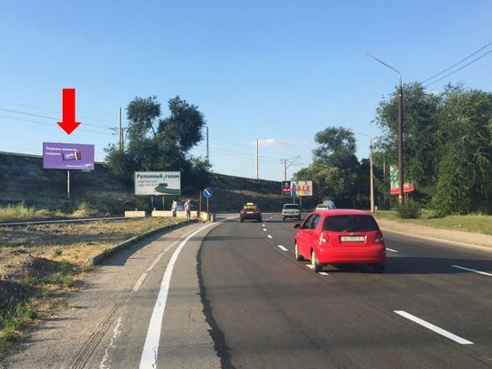 Фото рекламной плоскости по адресу Набережна магистраль / Тюленина ул., в центр