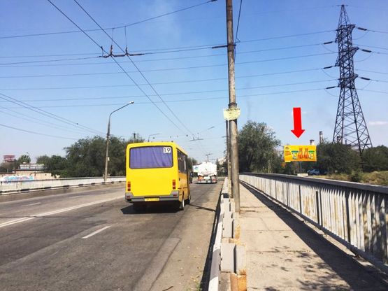 Фото рекламної площини за адресою Седова ул. - Южное шоссе, возле жд моста, из центра