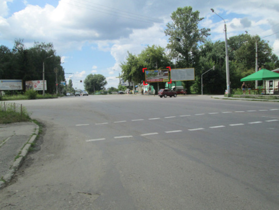 Фото рекламной плоскости по адресу вул. Незалежності – Юності, зліва