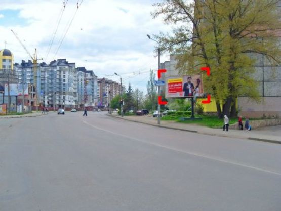Фото рекламной плоскости по адресу вул. Івасюка, 24