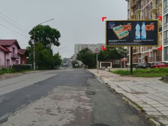 Фото рекламної площини за адресою вул. Стрийська (навпроти буд. 179)