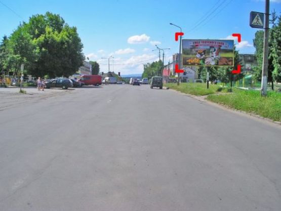 Фото рекламной плоскости по адресу вул. Винниченка, 7 (біля ВПУ №19)