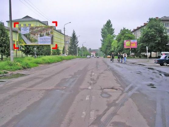 Фото рекламной плоскости по адресу вул. Винниченка, 7 (біля ВПУ №19)