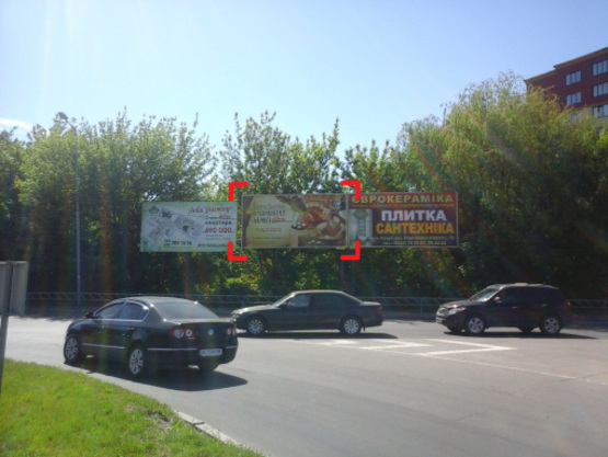 Фото рекламной плоскости по адресу вул. Шевченка – Набережна (на кільці), зліва