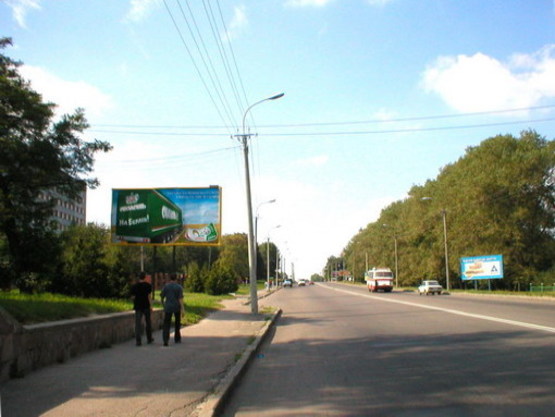 Фото рекламной плоскости по адресу вул. Київська, 60 (біля лікарні)