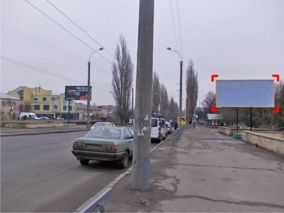 Фото рекламной плоскости по адресу вул. Соборна (навпроти буд. 438)