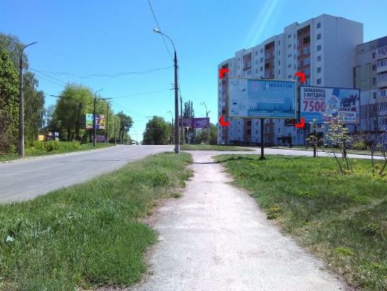 Фото рекламної площини за адресою пер. вул. Чорновола – Пілотської (виїзд)