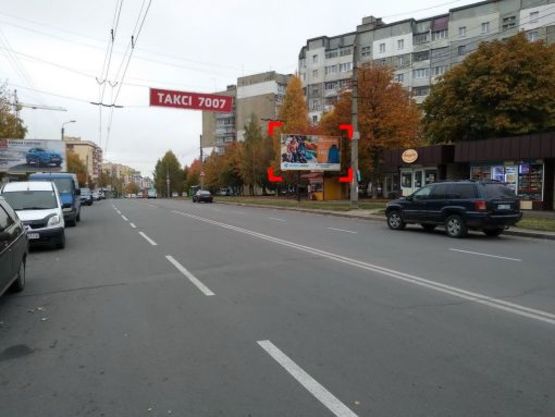 Фото рекламной плоскости по адресу вул. П. Мирного, 35