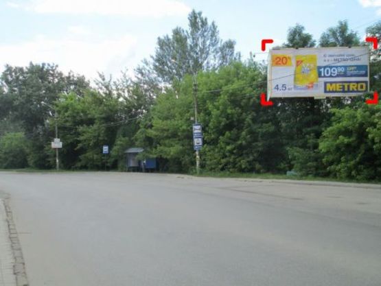 Фото рекламной плоскости по адресу вул. Галицький Шлях (біля АЗС)