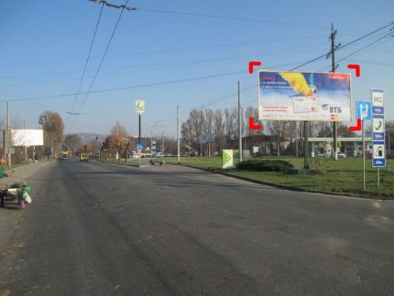Фото рекламной плоскости по адресу вул. Хотинська – Калинівська (біля буд. 71)