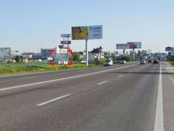 Фото рекламной плоскости по адресу вул. Городоцька, 302 (біля ТЦ "Епіцентр",  Автосалон "Volkswagen", місце 2