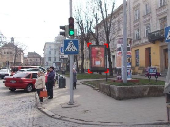 Фото рекламной плоскости по адресу пл. Я. Осмомисла, 11 скролл