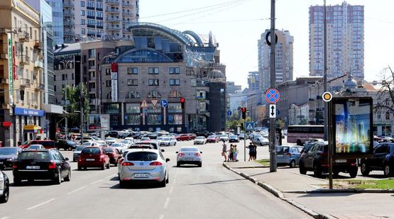 Фото рекламной плоскости по адресу Дмитриевская ул.
