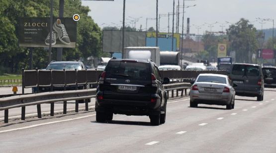 Фото рекламной плоскости по адресу Столичное шоссе, 530м от АЗС АМІС, из Киева