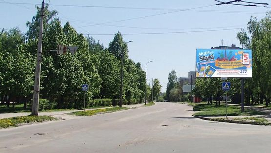 Фото рекламної площини за адресою Доценко ул., 30,  / ул. Г. Пухова