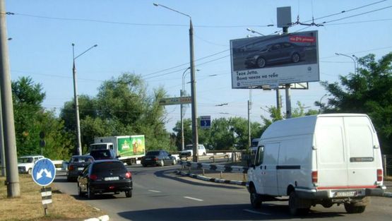 Фото рекламной плоскости по адресу Гагарина ул, тр кольцо, из центра, возле моста