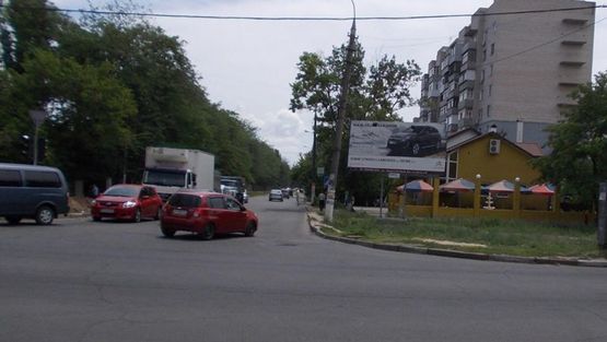 Фото рекламной плоскости по адресу Бериславское шоссе / Мира ул