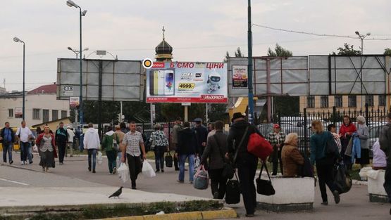 Фото рекламной плоскости по адресу Черновецкая ул. (р-ок Привокзальный, Пригородный вокзал) в сторону города