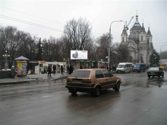 Схема рекламной плоскости по адресу пр.Соборний - вул.Базарна (призматрон)