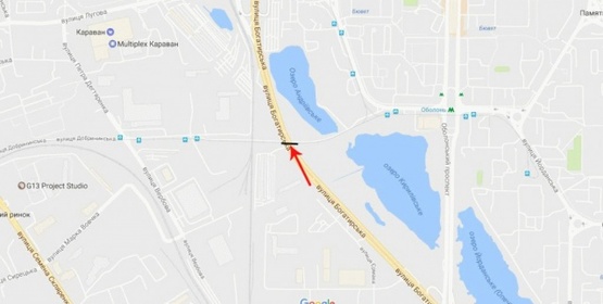 Схема рекламной плоскости по адресу Путепровод трамвайный на пересечении Добрынинская ул. и Богатырская ул. (в сторону завода Оболонь)