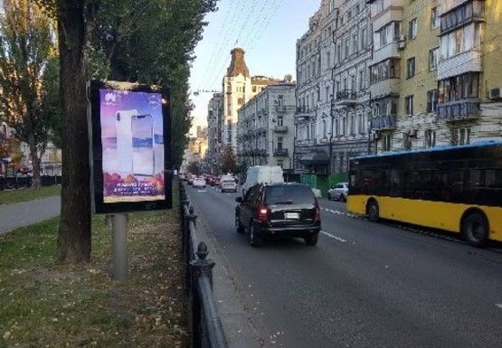 Схема рекламної площини за адресою Шевченко б-р. (10 сек. в 3-х мин. блоке) (UHDTV75-32 шт.)