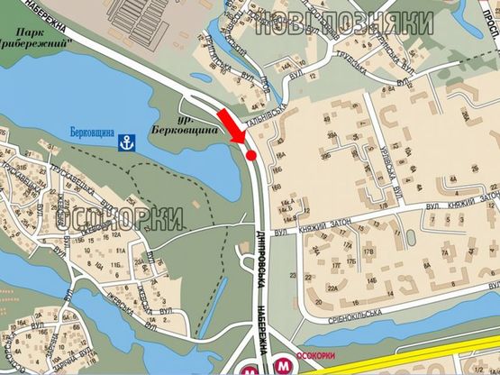 Схема рекламной плоскости по адресу Днепровская Набережная / Ахматовой ул. , разделитель, в сторону Бажана пр.