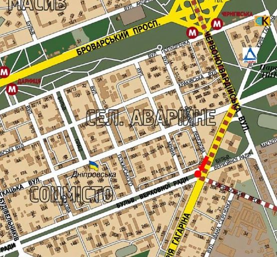 Схема рекламної площини за адресою Гагарина пр. / Верховного Совета бул., разделитель, в сторону Дарницкой пл. (бывш. Ленинградская пл.)