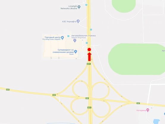 Схема рекламной плоскости по адресу Стрыйская ул., 30, разделитель, ТРЦ "King Cross", супермаркетов "Ашан", "Фокстрот", "Эпицентр", в центр