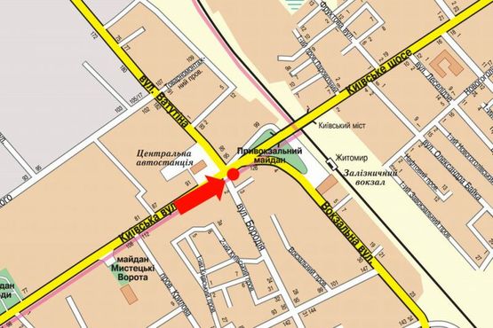 Схема рекламної площини за адресою Киевская ул. /Петлюры ул. (бывш. ул. Бородия), возле автовокзала, на светофоре, из центра