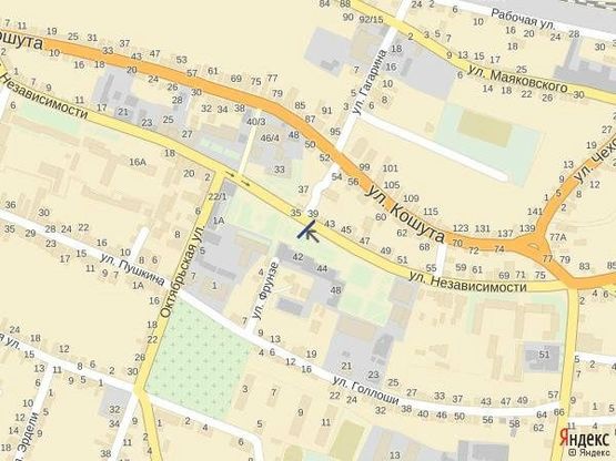 Схема рекламної площини за адресою вул. Незалежності, центр міста, вхід біля Універмагу, Ексім банку, напроти продуктового магазину, масове скупчення людей