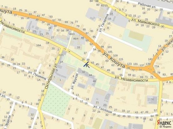 Схема рекламної площини за адресою вул. Незалежності, центр міста, вхід біля Універмагу, Ексім банку, напроти продуктового магазину, масове скупчення людей