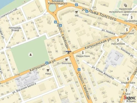 Схема рекламной плоскости по адресу м.Ужгород просп. Свободи,біля  ТЦ Білочка, Приватбанку, світлофор, пішохідний перехід, в сторону 16-ти поверхівки