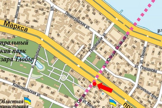 Схема рекламной плоскости по адресу Яворницкого пр. (бывш. Маркса пр.), 83 / Фабра ул. (бывш. Серова ул.)